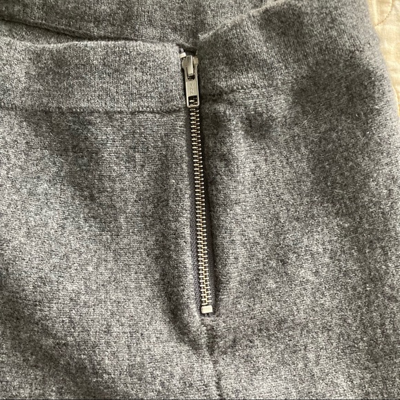 Tahari  Grey Wool Skirt - Picture 2 of 4